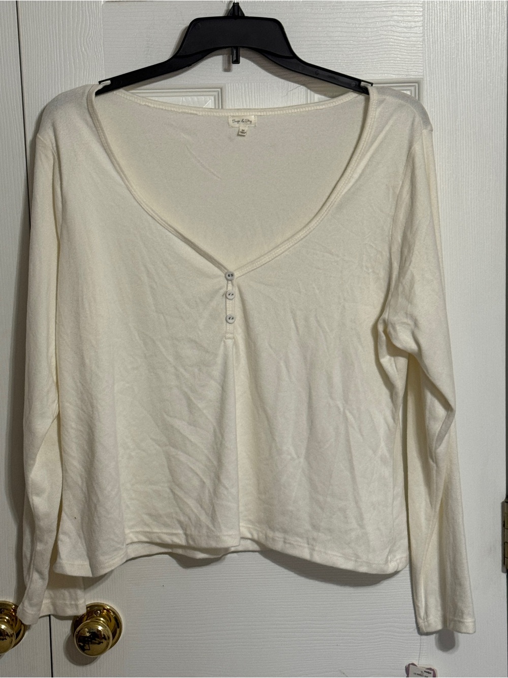 Sage & Sky Long-Sleeve Ivory Henley Tee